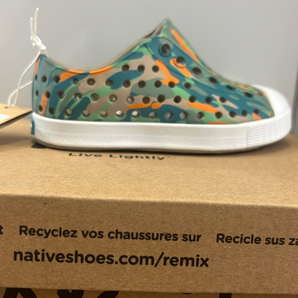 BNWT Native Jefferson Sugarlite Print C4
